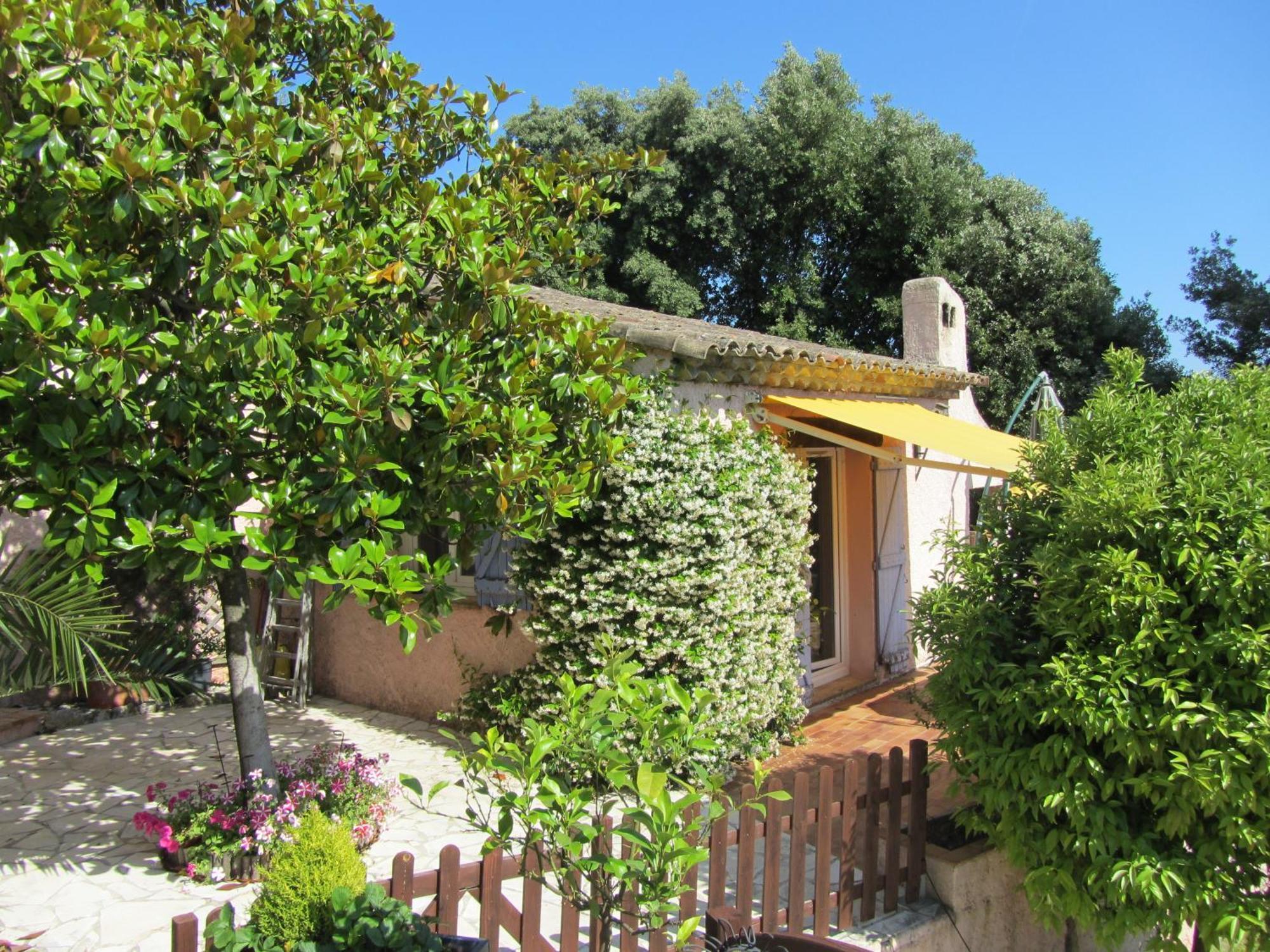 Chez Charles Et Marie, Independant De La Maison, Acces Piscine, Tres Calme, * Roquefort-les-Pins